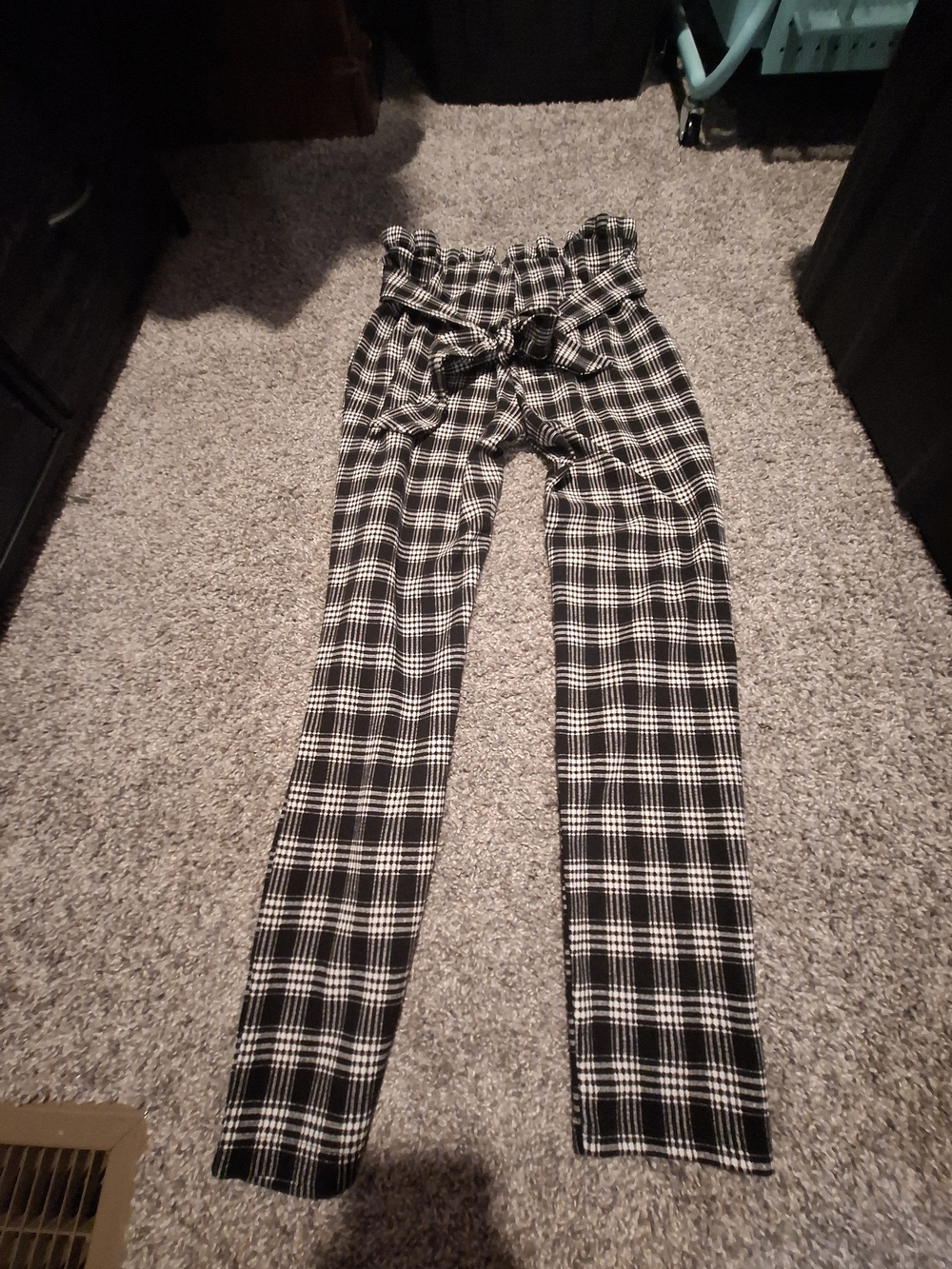 SHEIN Black and White Plaid Paperbag Waist Trousers